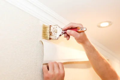 Pose de papier peint à Puymaurin — revêtements muraux et toiles de verre